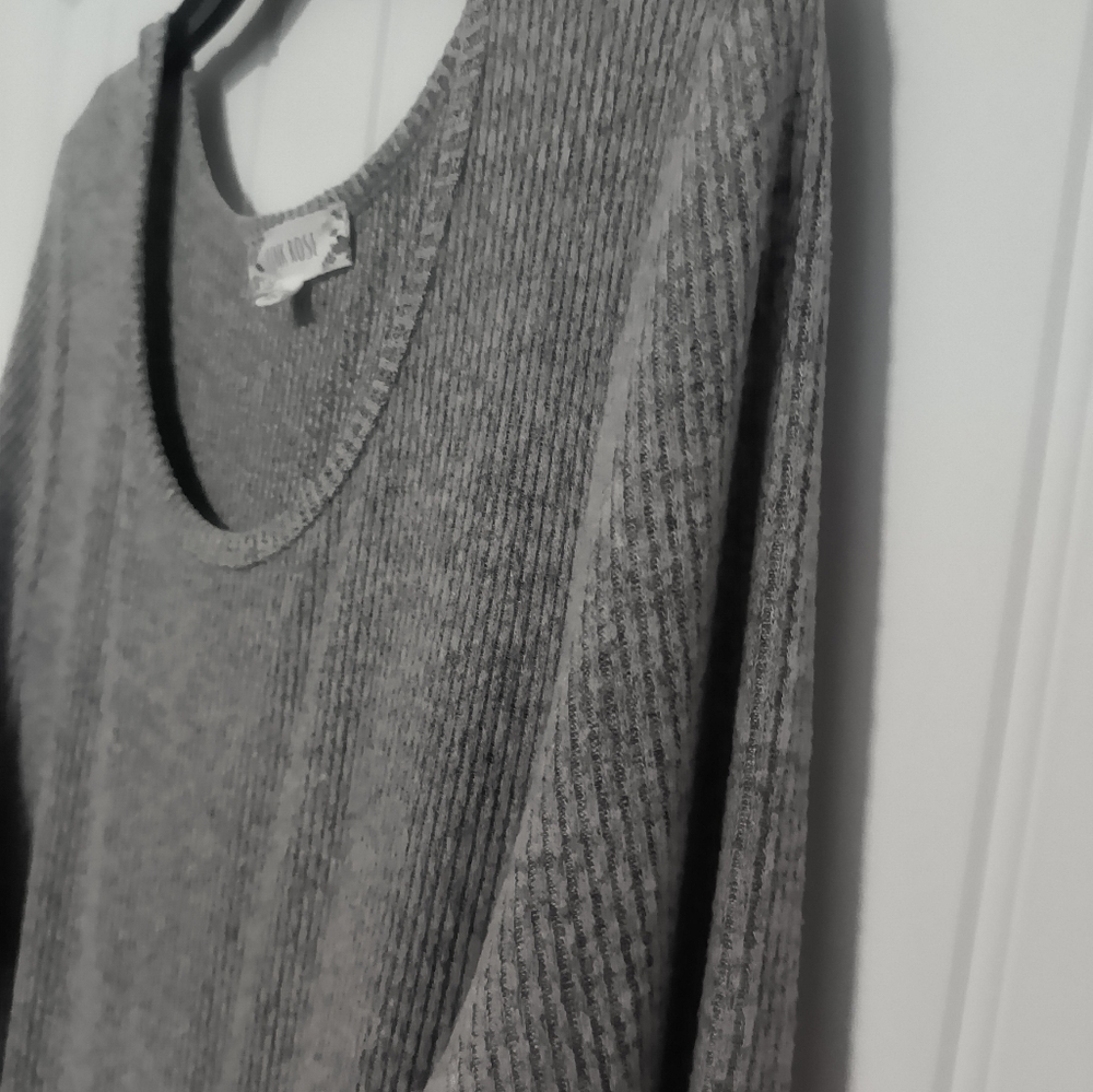 [5x$20] Gray Knit Dress / Size 3X - Picture 2 of 8